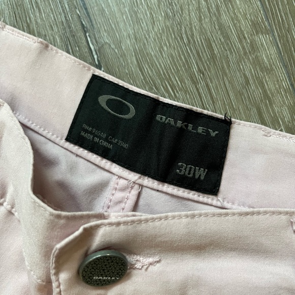 Oakley Mens Shorts - Picture 4 of 4